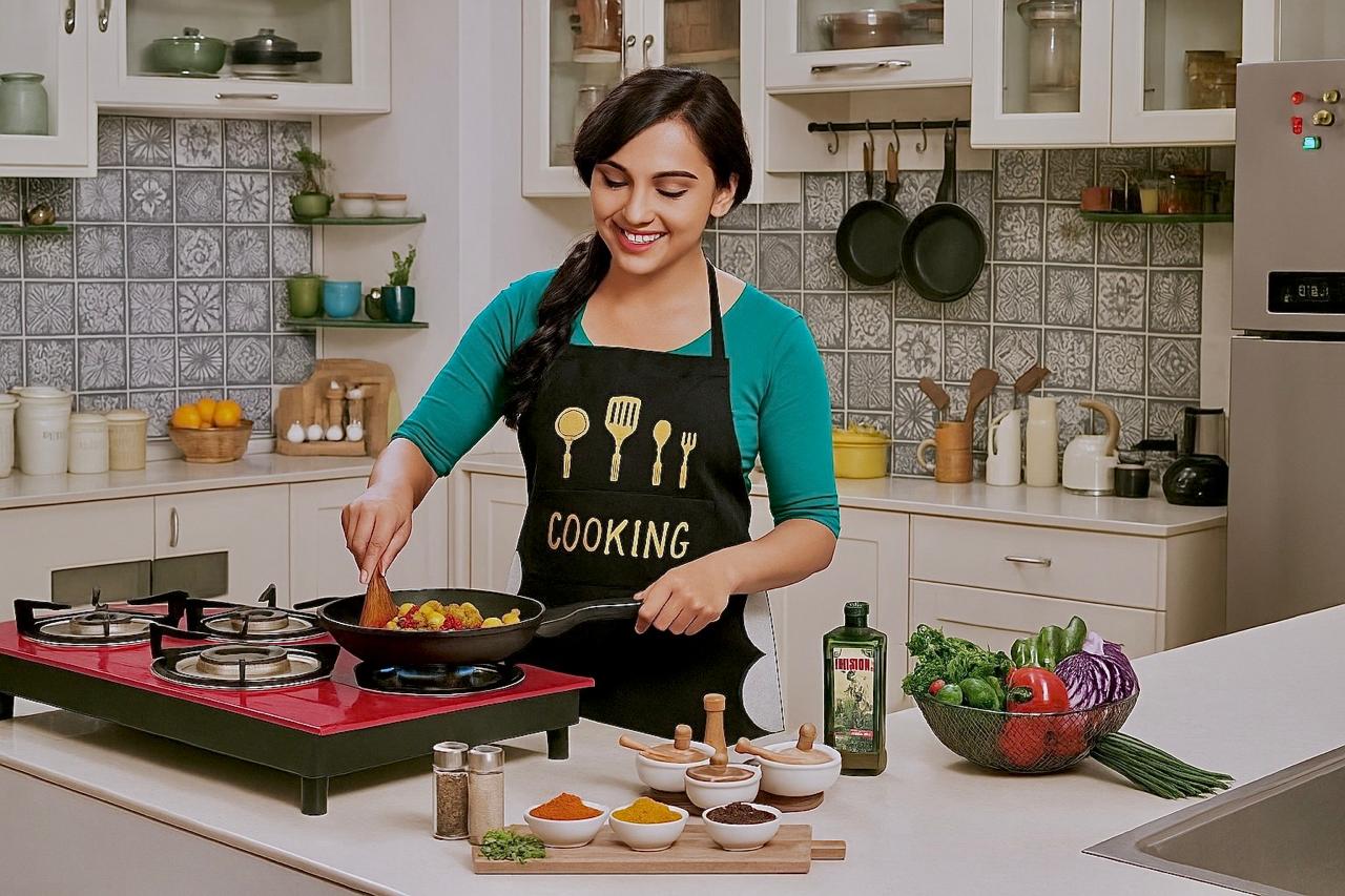 Multipurpose Waterproof Apron - Indian Kitchen | Cooking | Gardening | Painting | Buy More, Get More